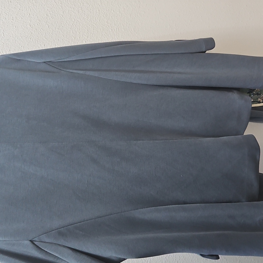 Skies Are Blue Slate Blazer with Notched Lapels - Picture 4 of 5